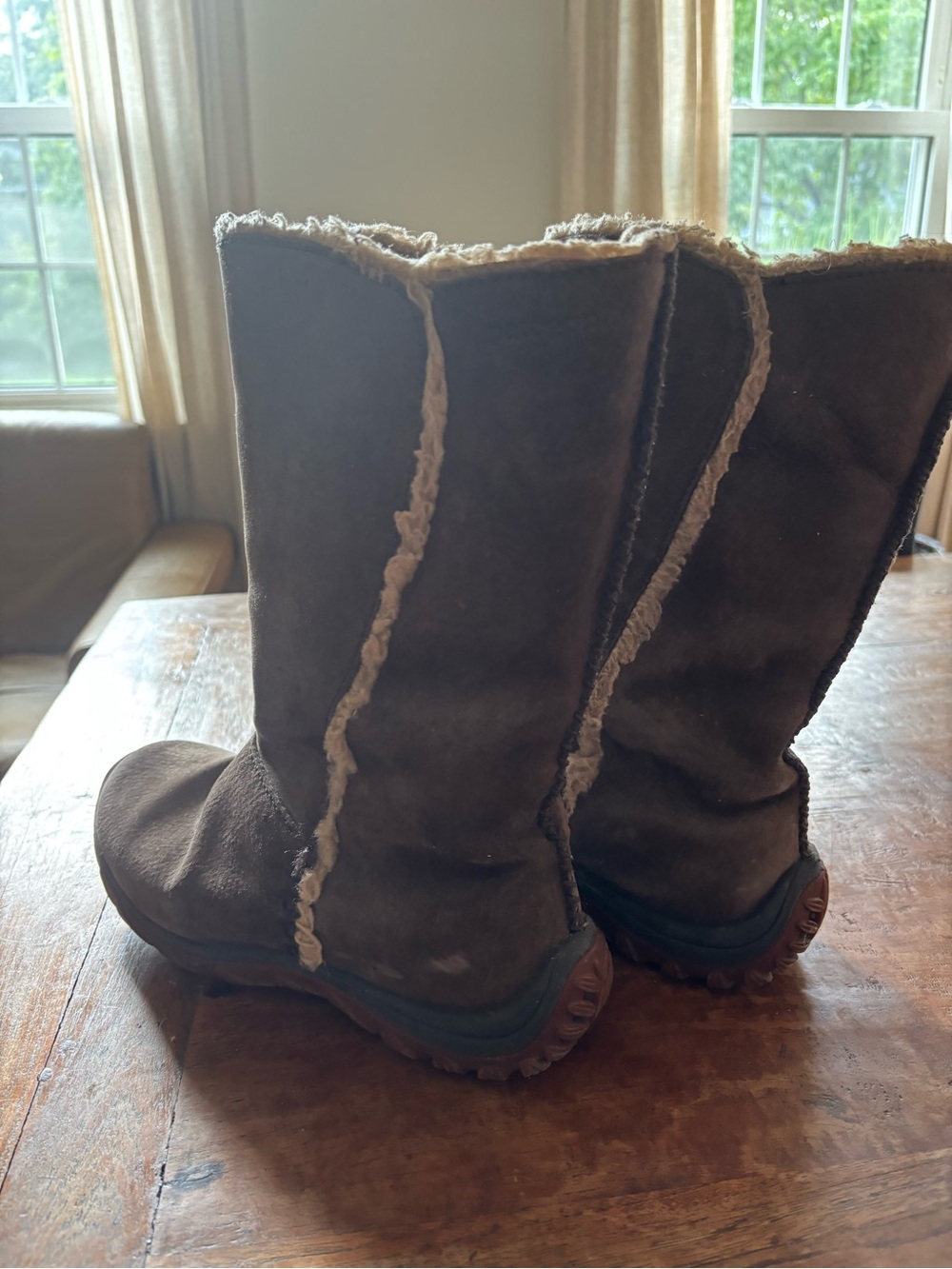 Patagonia Brown Suede Faux-Shearling Winter Boots